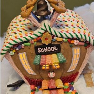 Danbury Mint School House. Part of Christmas Village. Like new. Lights up.